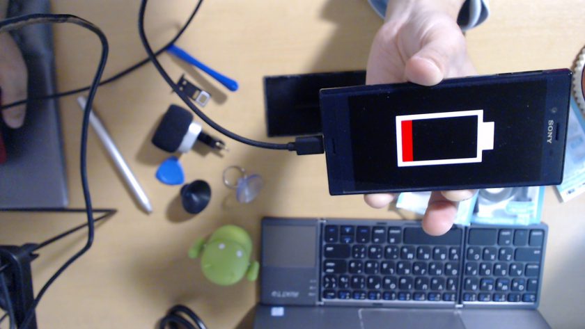 Xperia X Compactを分解し、やれる事はやったけど、基盤が逝ってるようで、どうにも出来ず。