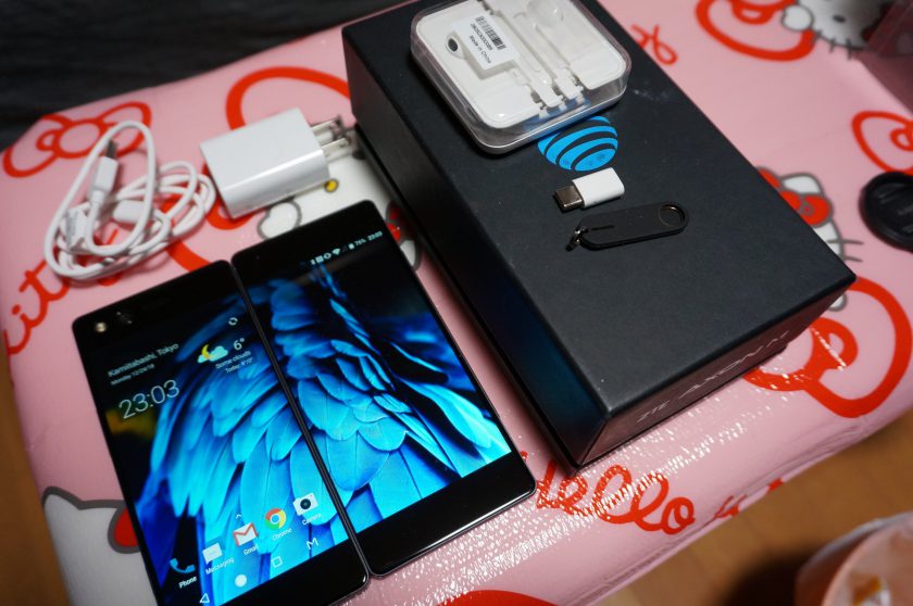 アメリカのAT&TバージョンのZ999、AXON M