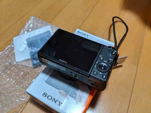 RX100M6はこんな感じになりました。とにかく軽いし鞄にポンと放り込めるので、使いどころが増えそうな予感がします。
まぁまた時間ある時に色々と使ってみようと思います。