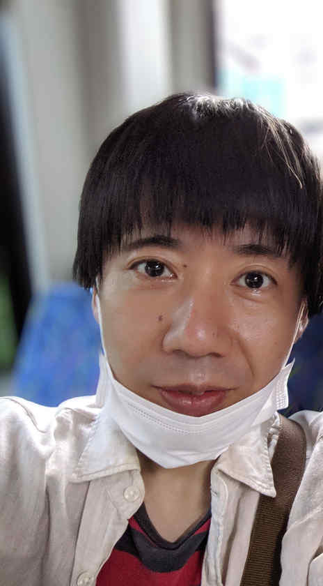 え、誰これ？ これは背景にちと違和感あるけど、とにかく背景のボケも含め、自然な仕上がりで撮れると思うｗ
※ 見たそのままって感じ。失敗がiPhoneよりも少ないし綺麗だと思う。（くどいけど、全てうぷ主の主観だ。）