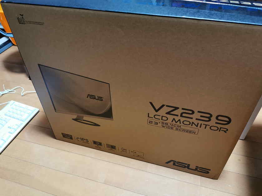 ASUSのFHDの23インチモニター、VZ239が届きました。ブログは個人的なメモ書き程度で適当ですw
