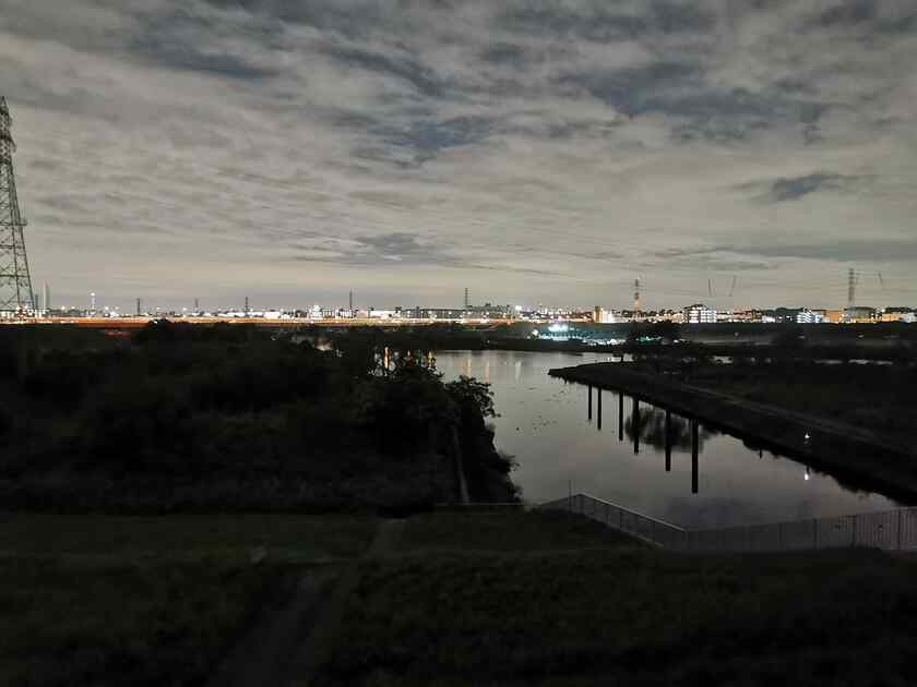 3日間の釣行の釣果が全てスレがかりという新記録?を出した、夜の荒川温泉・温排水です。
文章適当です。