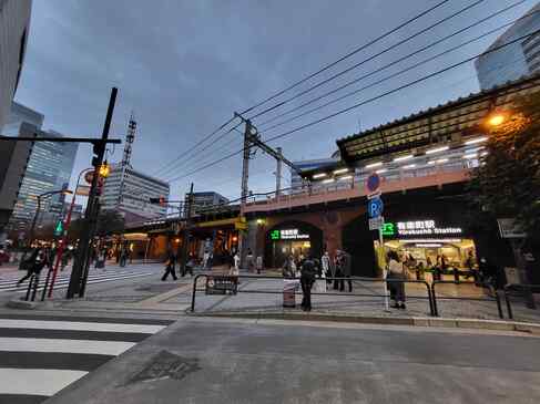 有楽町駅前です