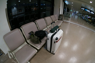 上海浦東国際空港で一泊