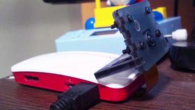 RaspberryPiとCameraを仮で接続